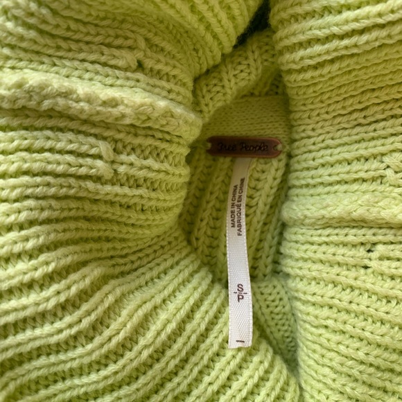 Free people turtleneck sweater - Blogger favorite - Picture 6 of 6